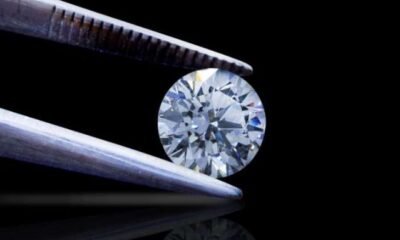 How to Clean VVS Diamonds
