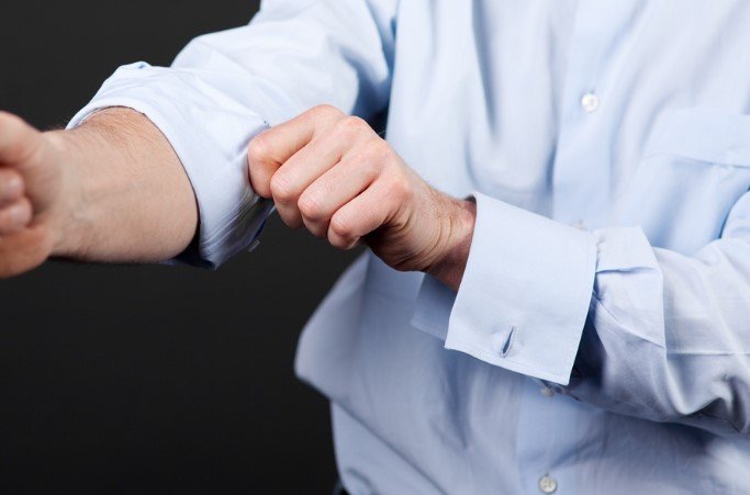 How to Keep Sleeves from falling off Shoulders