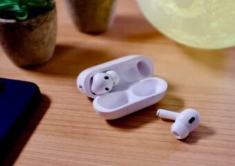 Apple’s new AirPods