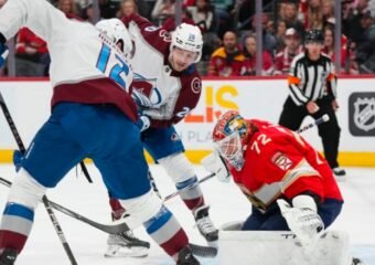 Panthers Blank Avalanche