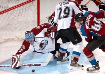 Rangers stun Avalanche