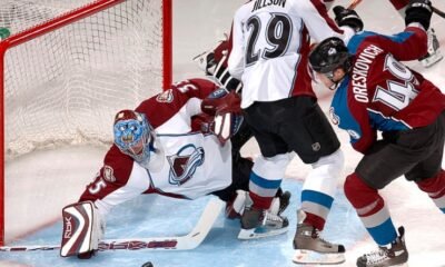 Rangers stun Avalanche