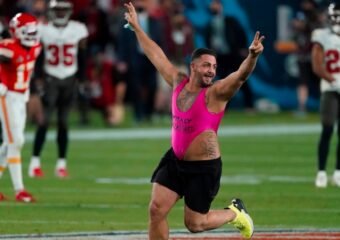 The Super Bowl Streakers