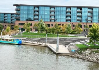 Fort Wayne downtown refreshment area