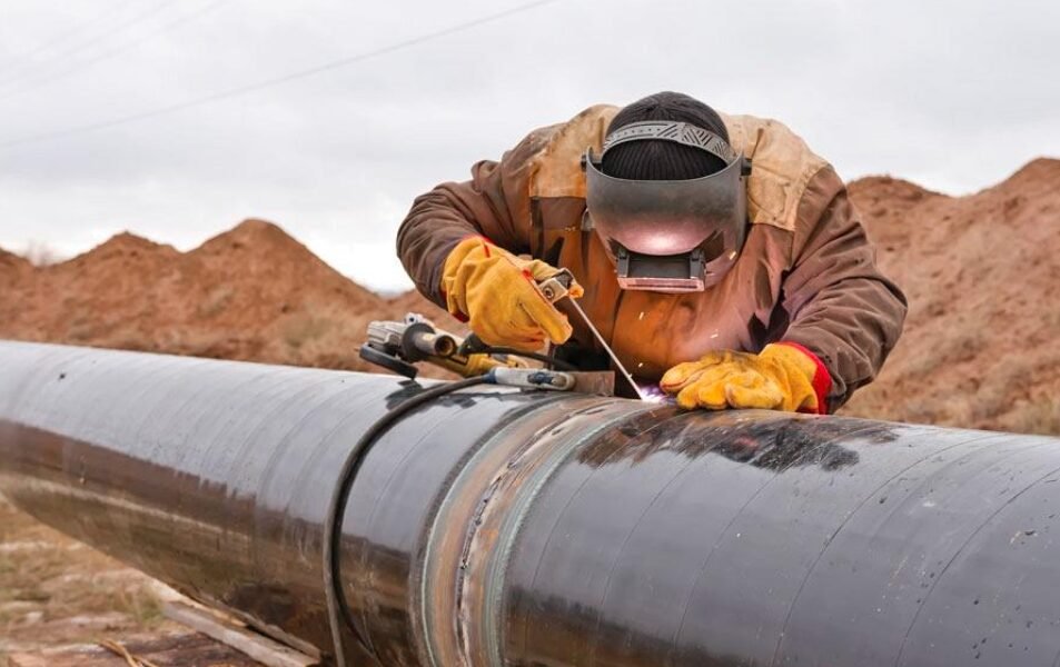 Metal pipe incident