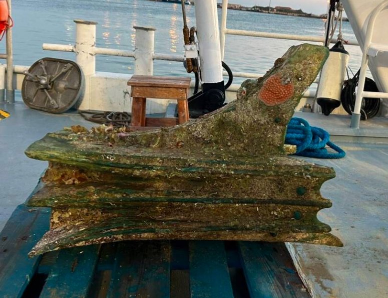 ancient roman naval ram discovery near sicily