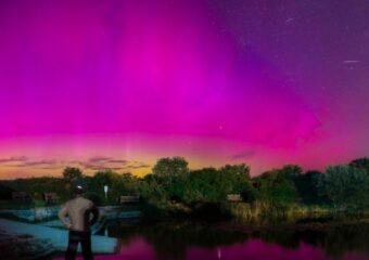 stunning display of northern lights in the night sky