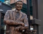 statue honoring former senator richard lugar unveiled in indianapolis