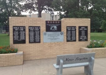 10 Veterans Graduate from Allen County