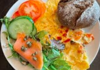  First Watch brunch, First Watch restaurant interior, First Watch avocado toast