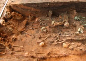 Archaeological excavation revealing the burial of a pregnant woman in Ecuador.