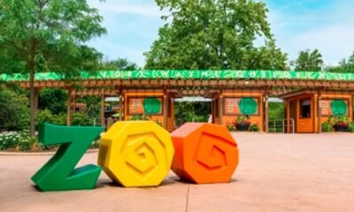 Fort Wayne Zoo entrance sign