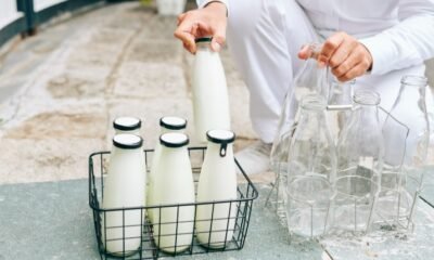 milkman home delivery glass bottles