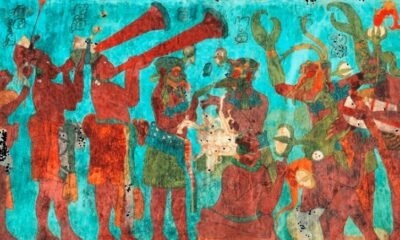 Maya blue pigment Bonampak murals Chichén Itzá Maya sacrifice ancient Mesoamerican dye
