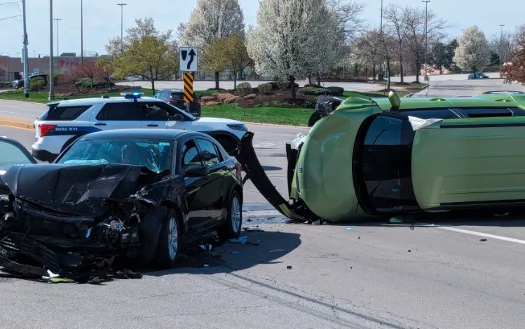 fort wayne coldwater road crash 2024