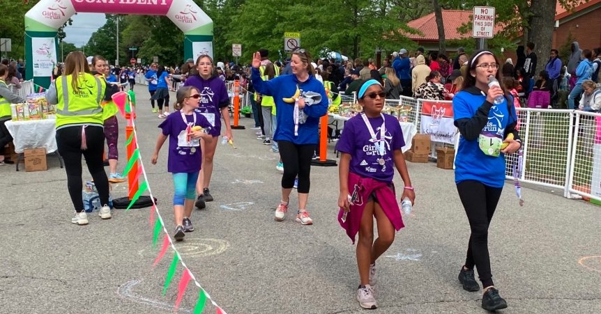 girls on the run western colorado 5k finish line celebration