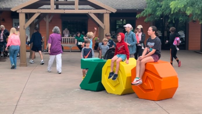 Fort Wayne Zoo Honors U.S. Troops With Free Admission on Military Appreciation Day