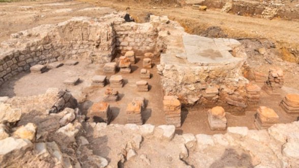 Roman villa France Auxerre, INRAP excavation 2025,