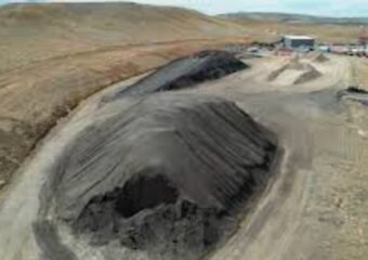 asphalt recycling at road construction site in mesa county