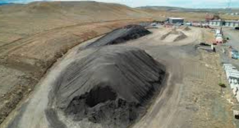 asphalt recycling at road construction site in mesa county