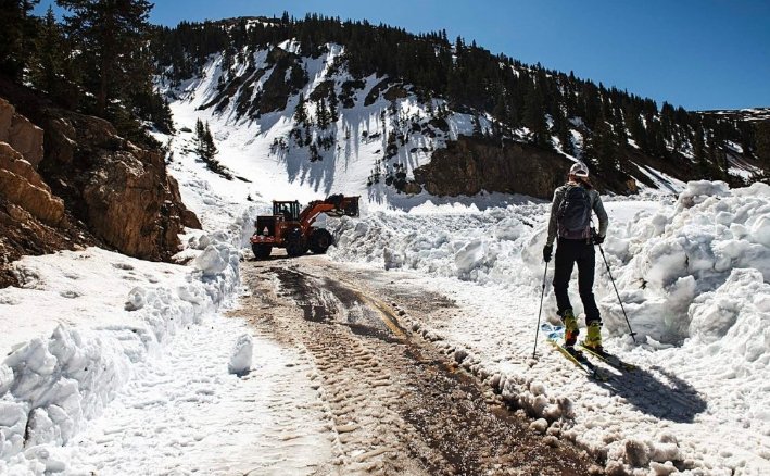 red mountain pass colorado wildfire traffic closure june 2025