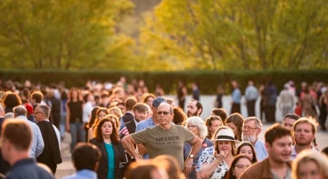 Charlie Kirk vigil crowd