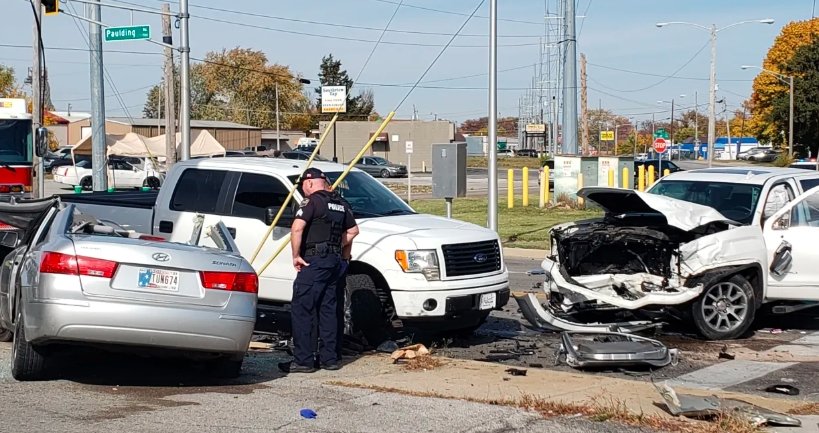 fort wayne street accident