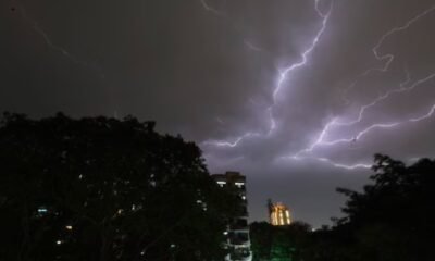 weather forecast thunderstorm