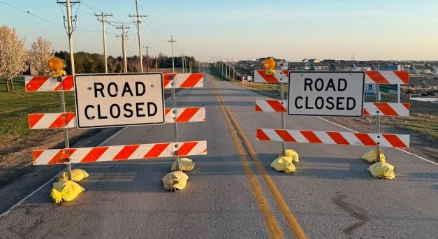 road closure sign Fort Wayne