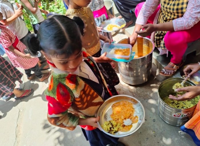 community food distribution