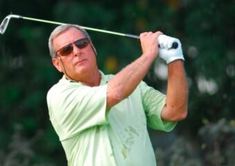 Fuzzy Zoeller Dies at 74