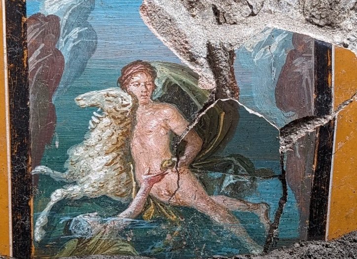 Pompeii Leda and Swan fresco