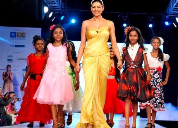 charity fashion show children