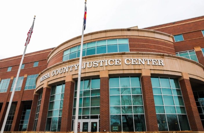 Colorado Court Greenlights Retrial in Pipe Bombing Case