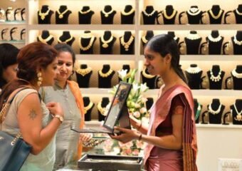 Jewelry Store Sets Record Holiday Sales