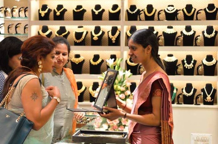 Jewelry Store Sets Record Holiday Sales