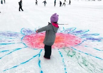 Locals Adapt to Mild Winter Vibes