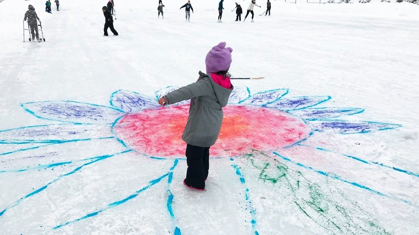 Locals Adapt to Mild Winter Vibes