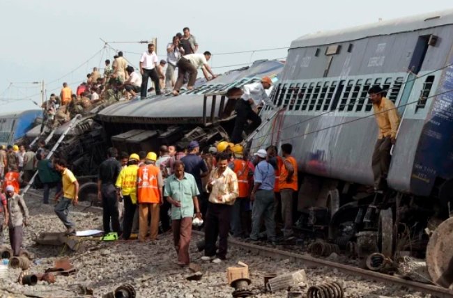 train derailment scene
