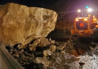 Rock Slide Shuts Down I-70 in DeBeque Canyon
