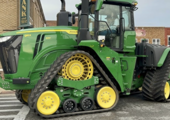 fruita colorado tractor to school day parade