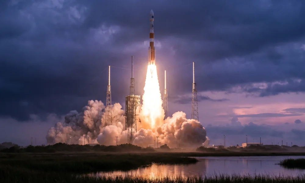 Amazon Leo satellite launch on a ULA Atlas 5 rocket from Cape Canaveral at dusk.