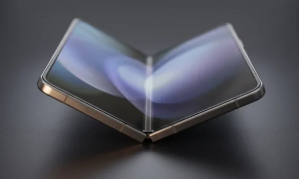 Galaxy Z Fold 8 display crease improvement matching the Oppo Find N6 explained.