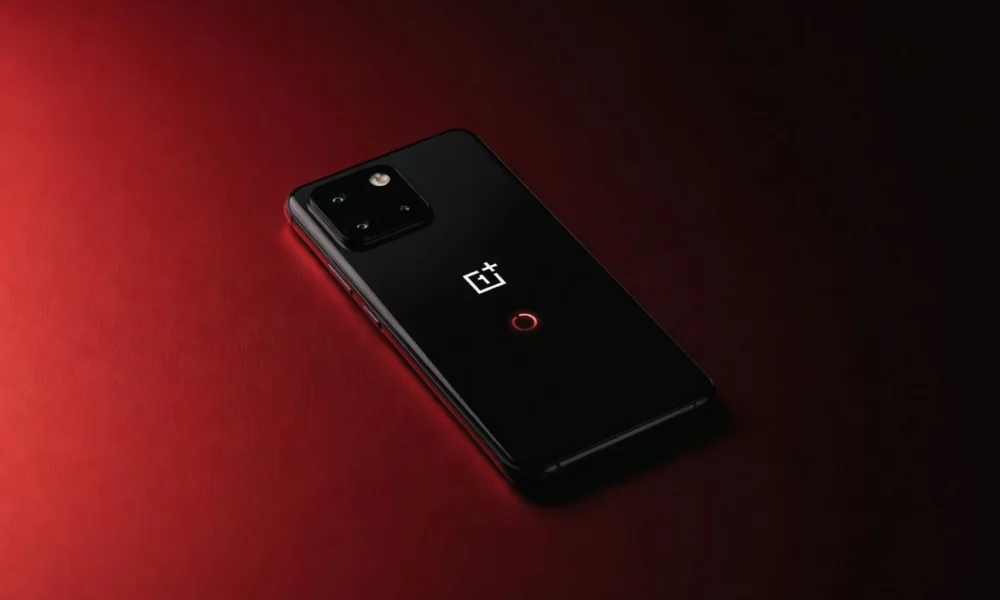 OnePlus OxygenOS 16 update paused over boot loop issues on Nord and flagship phones.