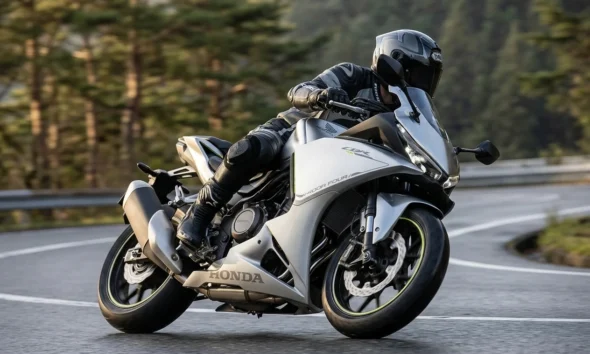 Honda CBR400R FOUR E-Clutch four-cylinder sport bike Japan launch