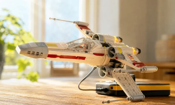 Lego Smart Play Star Wars X-Wing interactive Smart Brick technology