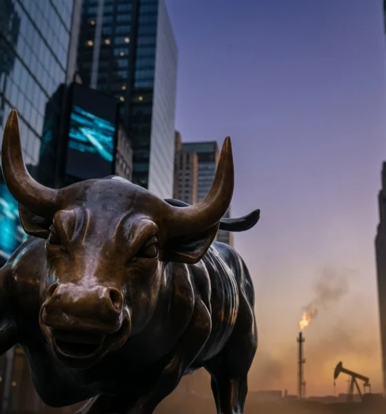 US stocks near record high as oil prices climb amid Iran war
