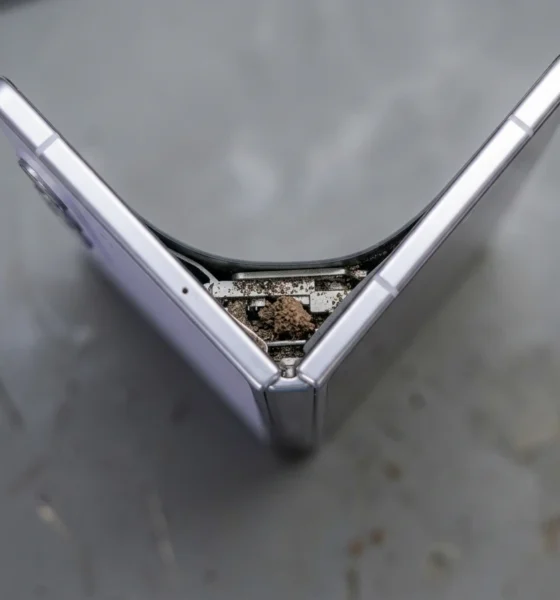Samsung Galaxy Z Fold 8 hinge dust iFixit teardown repair